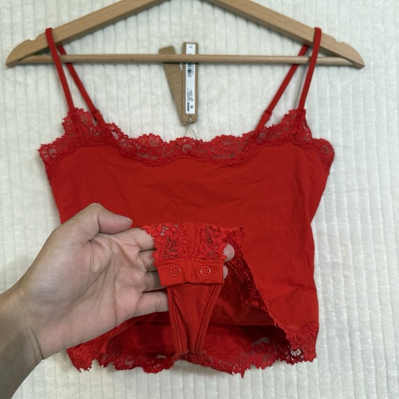 SKIMS Fits Everybody Lace Cami Bodysuit in Cayenne Red Size Small NWT $64 - Picture 4 of 11